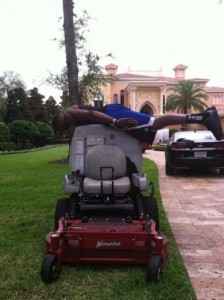 dwight howard planking 2 300x300 Celebrity Planking Pics: Justin Bieber, Chris Brown, Katy Perry and More!